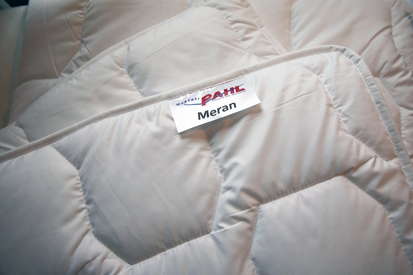 Meran/Vanessa Bettdecke